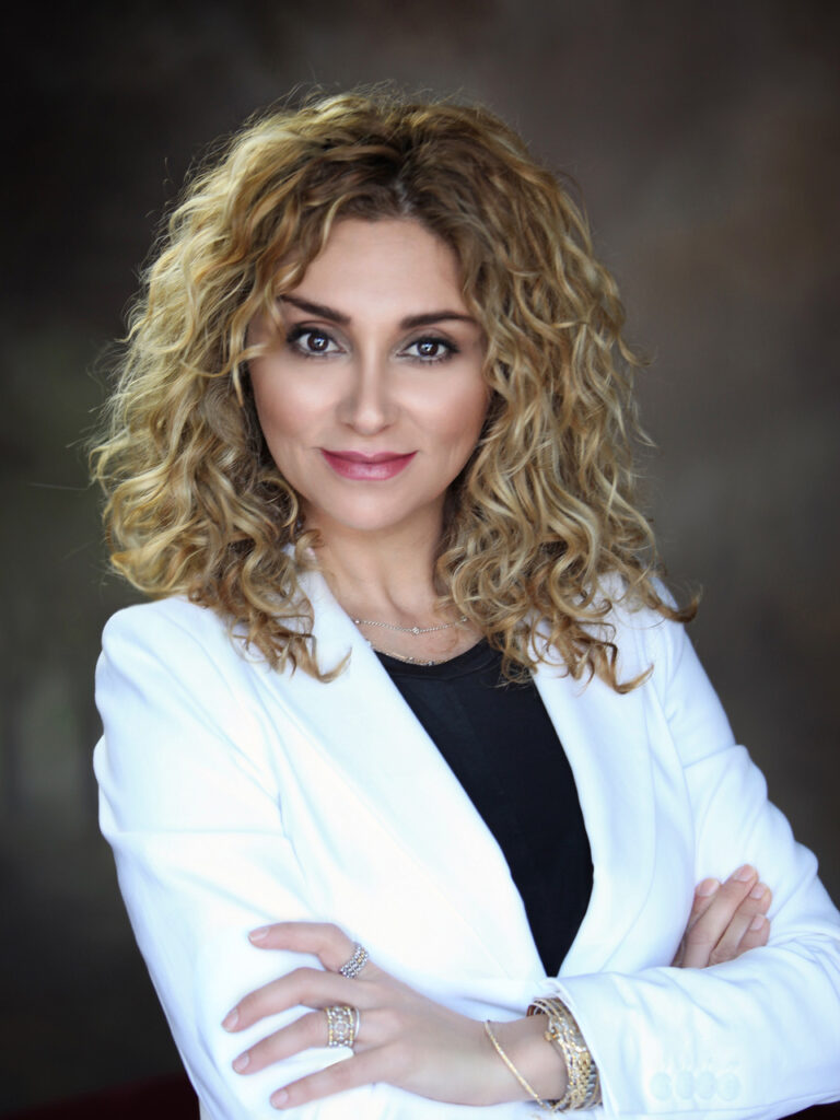 Farah  Kafaipour